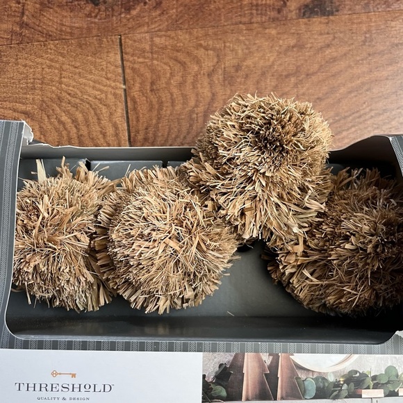 NWT Christmas Pom handcrafted garland threshold w/studio McGee decor - Picture 4 of 4